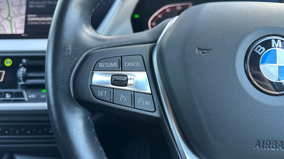 BMW 1 Series 118i [136] SE 5dr [Live Cockpit Professional] Petrol Hatchback - Image 17