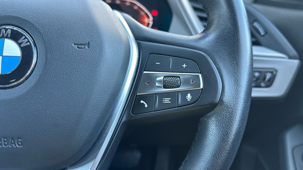 BMW 1 Series 118i [136] SE 5dr [Live Cockpit Professional] Petrol Hatchback - Image 18