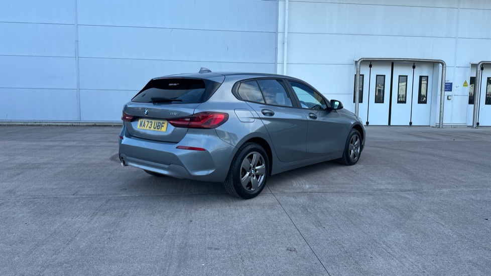 BMW 1 Series 118i [136] SE 5dr [Live Cockpit Professional] Petrol Hatchback - Image 25