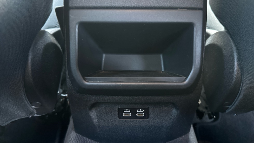 BMW 1 Series 118i [136] SE 5dr [Live Cockpit Professional] Petrol Hatchback - Image 28