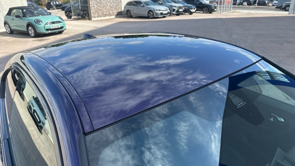 BMW 2 Series 220i M Sport 2dr Step Auto Petrol Coupe - Image 21