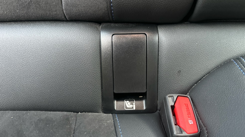 BMW 2 Series 220i M Sport 2dr Step Auto Petrol Coupe - Image 26