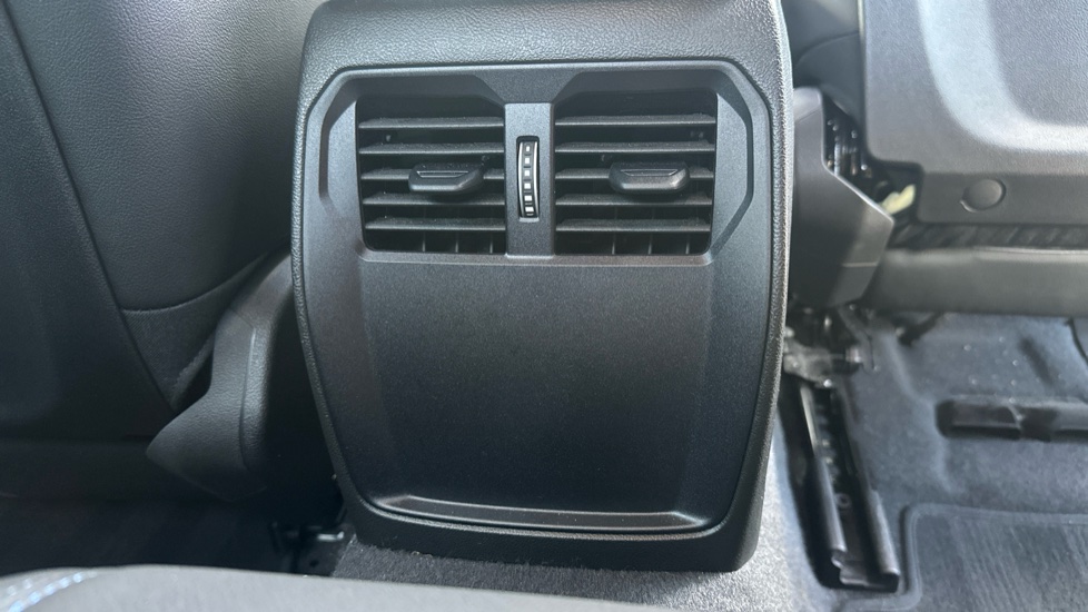 BMW 2 Series 220i M Sport 2dr Step Auto Petrol Coupe - Image 27