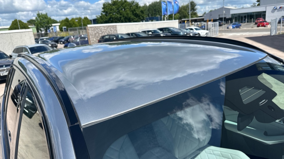 BMW X5 xDrive50e M Sport 5dr Auto Estate - Image 21