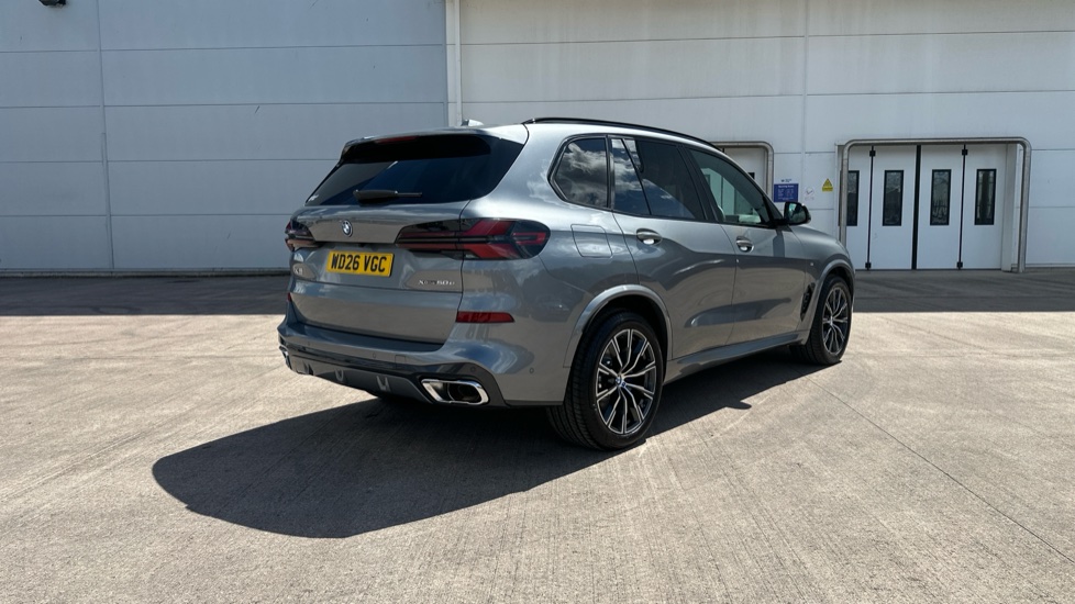 BMW X5 xDrive50e M Sport 5dr Auto Estate - Image 25