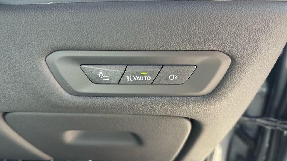 BMW X5 xDrive50e M Sport 5dr Auto Estate - Image 35