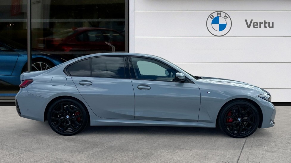 BMW 3 Series 320i M Sport 4dr Step Auto [Pro Pack] Petrol Saloon - Image 3