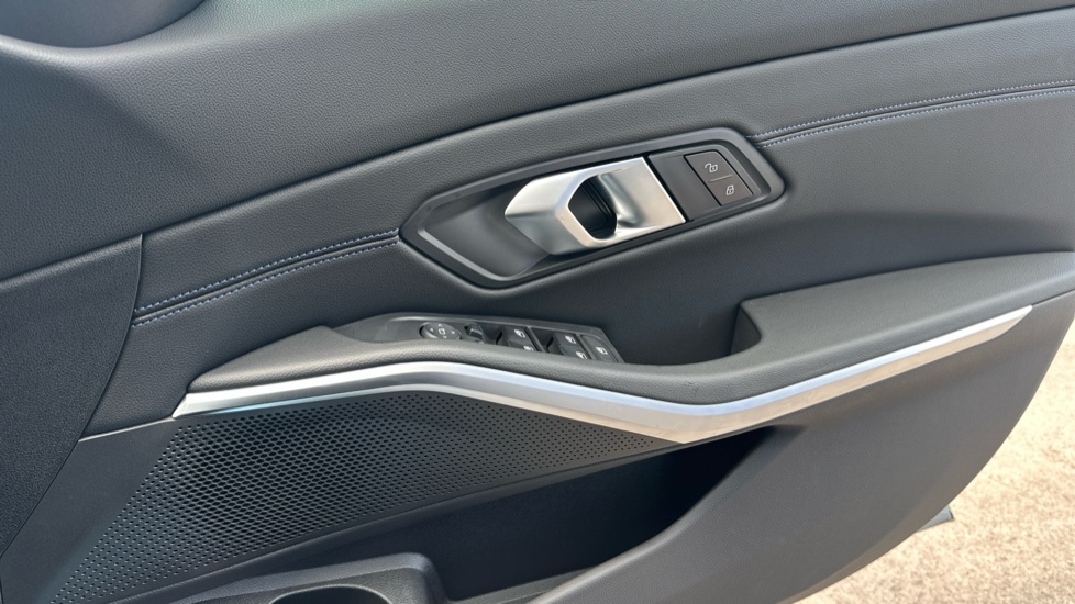 BMW 3 Series 320i M Sport 4dr Step Auto [Pro Pack] Petrol Saloon - Image 20