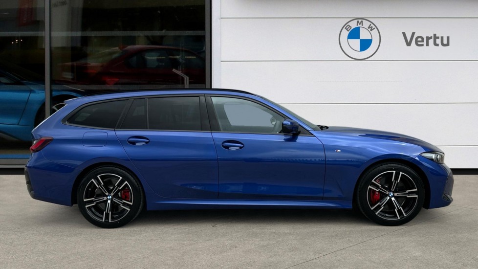 BMW 3 Series 320i M Sport 5dr Step Auto [Pro Pack] Petrol Estate - Image 3