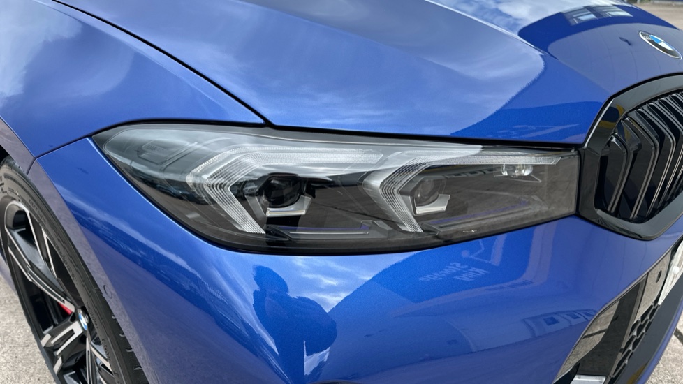 BMW 3 Series 320i M Sport 5dr Step Auto [Pro Pack] Petrol Estate - Image 23