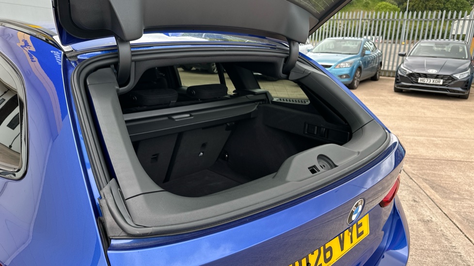 BMW 3 Series 320i M Sport 5dr Step Auto [Pro Pack] Petrol Estate - Image 27
