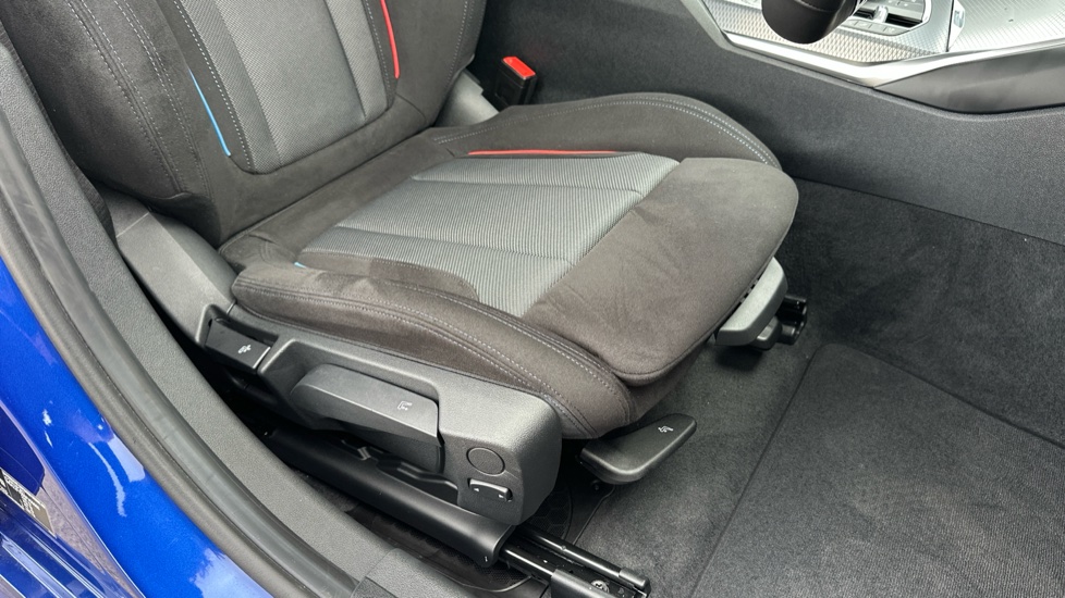 BMW 3 Series 320i M Sport 5dr Step Auto [Pro Pack] Petrol Estate - Image 33