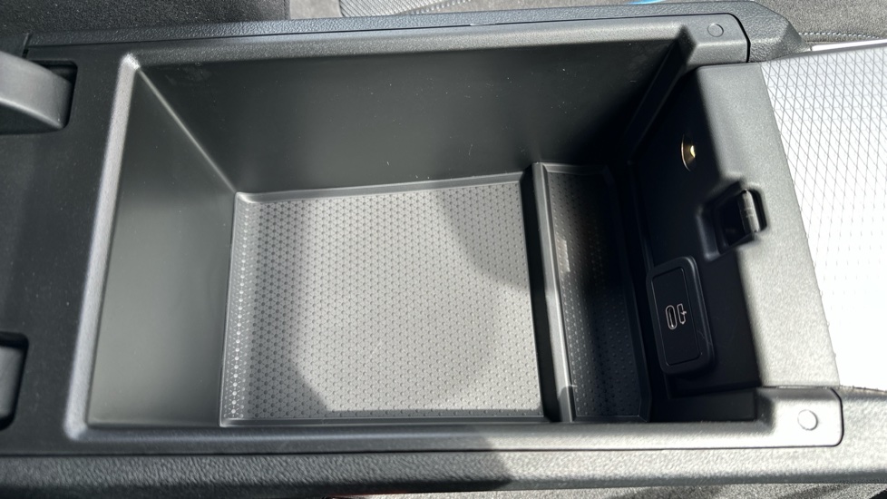 BMW 3 Series 320i M Sport 5dr Step Auto [Pro Pack] Petrol Estate - Image 56