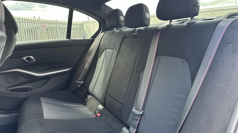 BMW 3 Series 320i M Sport 4dr Step Auto [Pro Pack] Petrol Saloon - Image 12