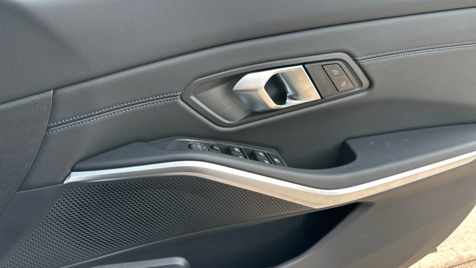 BMW 3 Series 320i M Sport 4dr Step Auto [Pro Pack] Petrol Saloon - Image 20