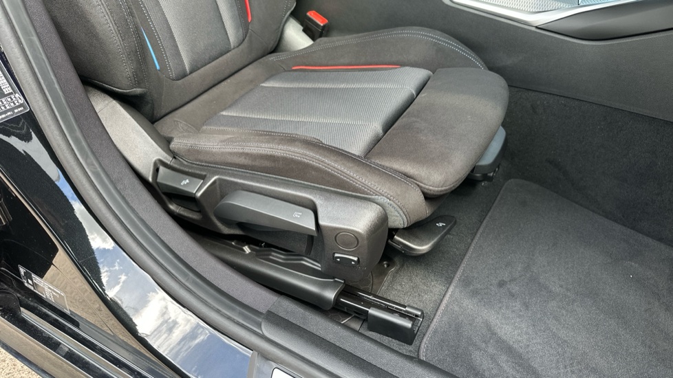 BMW 3 Series 320i M Sport 4dr Step Auto [Pro Pack] Petrol Saloon - Image 31