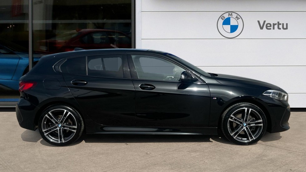 BMW 1 Series 118i [136] M Sport 5dr Step Auto [LCP] Petrol Hatchback - Image 3