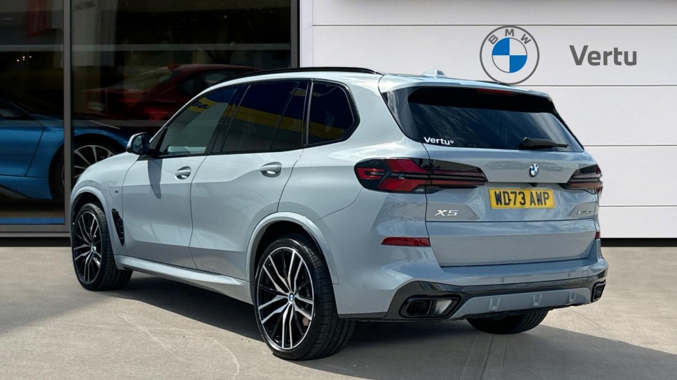BMW X5 xDrive40d MHT M Sport 5dr Auto Diesel Estate - Image 2