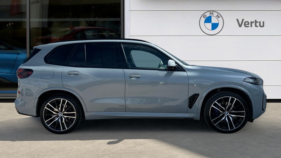 BMW X5 xDrive40d MHT M Sport 5dr Auto Diesel Estate - Image 3