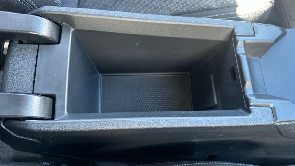 BMW 1 Series 120 Sport 5dr Step Auto Petrol Hatchback - Image 31