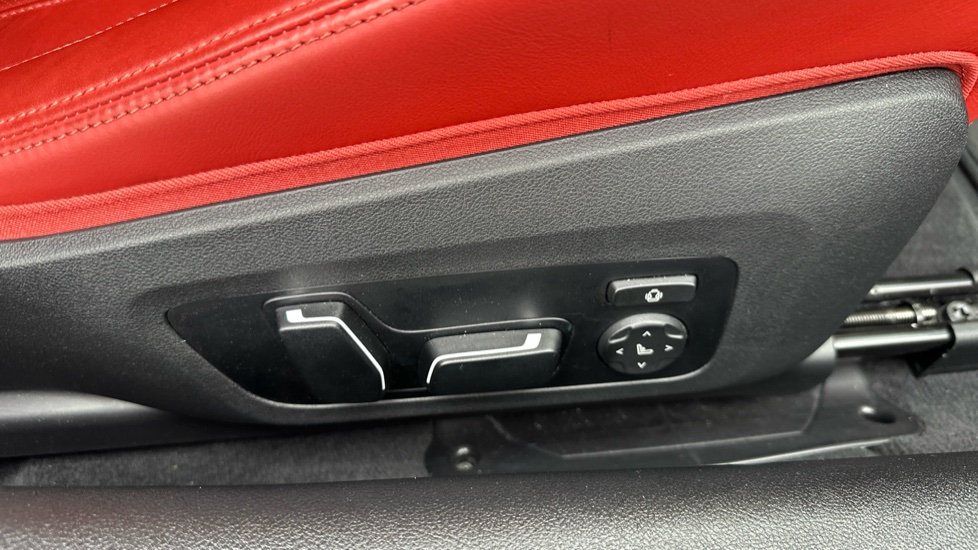 BMW M4 xDrive Competition M 2dr Step Auto Petrol Coupe - Image 36