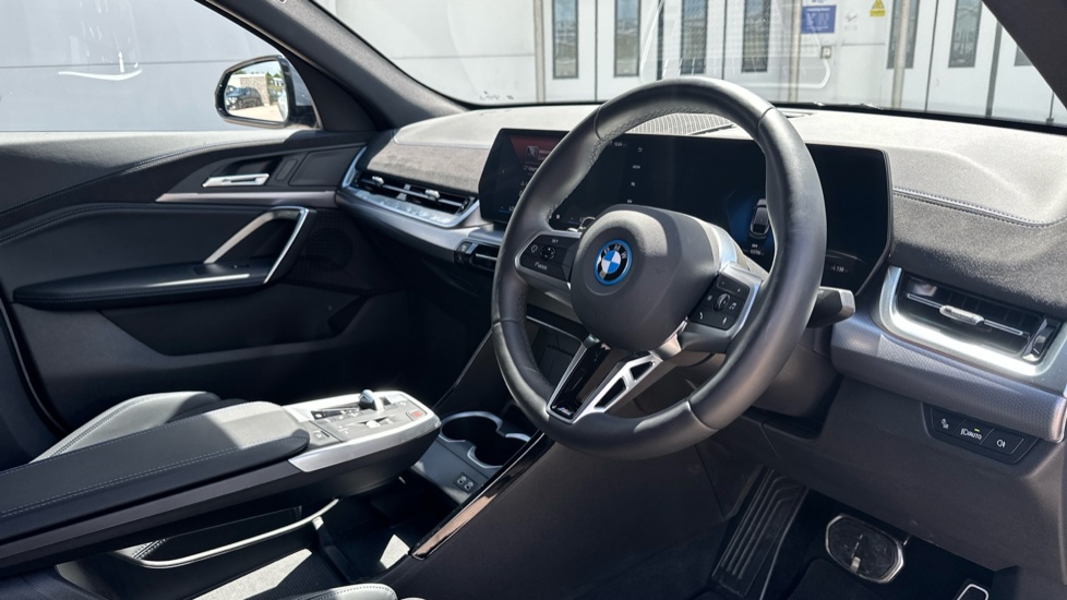 BMW iX2 150kW eDrive20 M Sport 65kWh 5dr Auto [Tech/Pro] Electric Hatchback - Image 6