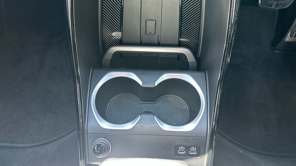 BMW iX2 150kW eDrive20 M Sport 65kWh 5dr Auto [Tech/Pro] Electric Hatchback - Image 32