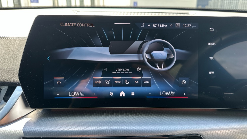 BMW iX2 150kW eDrive20 M Sport 65kWh 5dr Auto [Tech/Pro] Electric Hatchback - Image 41