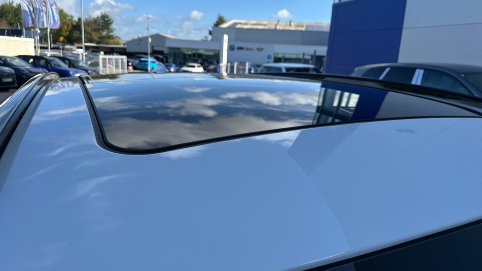 BMW X1 xDrive 18d M Sport 5dr Step Auto Diesel Estate - Image 21