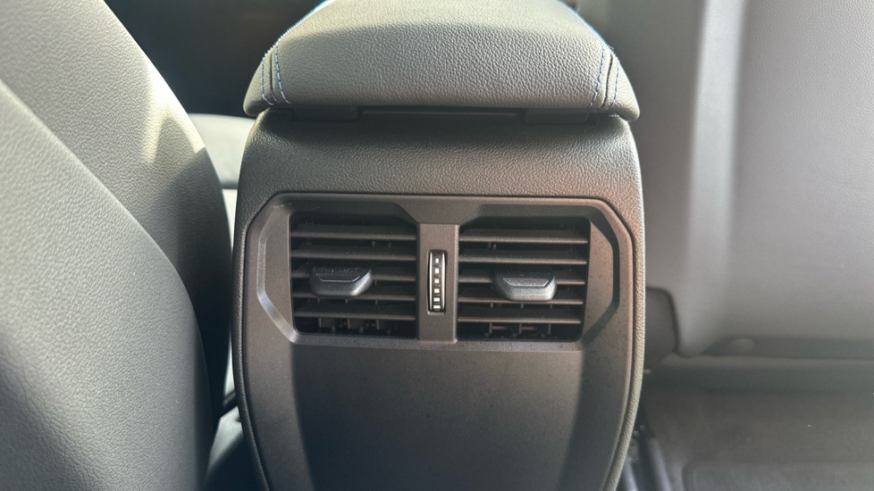 BMW M2 2dr DCT Petrol Coupe - Image 31