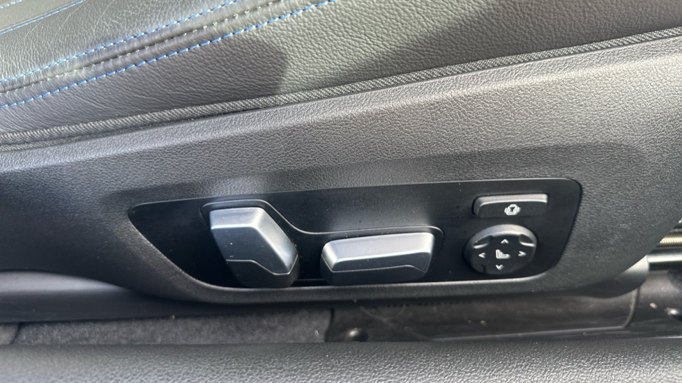 BMW M2 2dr DCT Petrol Coupe - Image 34