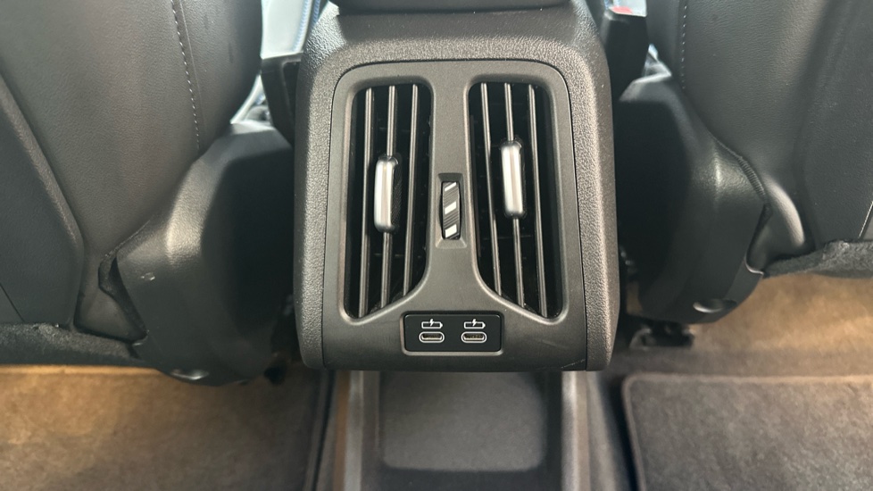 BMW iX1 230kW xDrive30 M Sport 65kWh 5dr Auto Electric Estate - Image 30