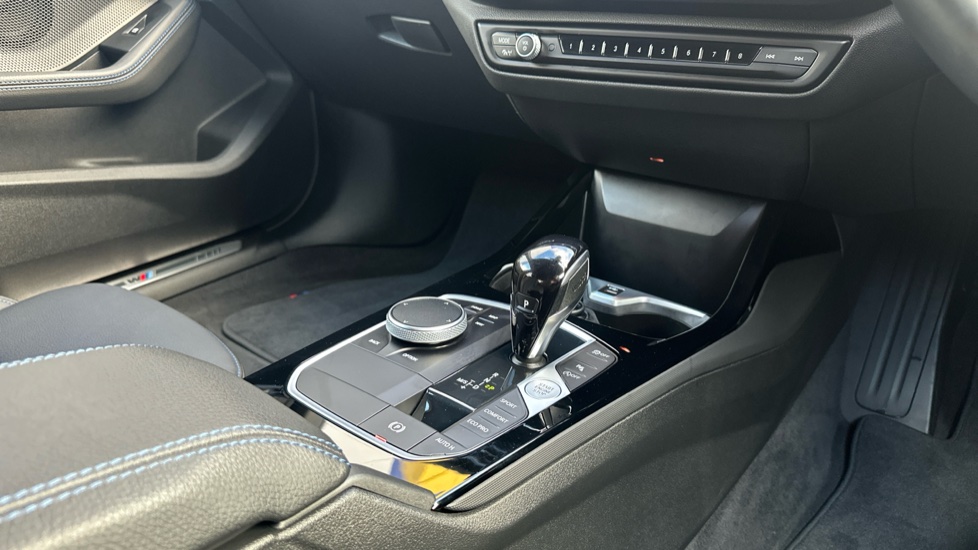 BMW 2 Series 218i [136] M Sport 4dr DCT Petrol Saloon - Image 10