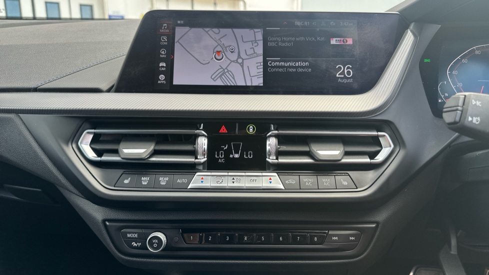 BMW 1 Series 118i M Sport 5dr Step Auto Petrol Hatchback - Image 8