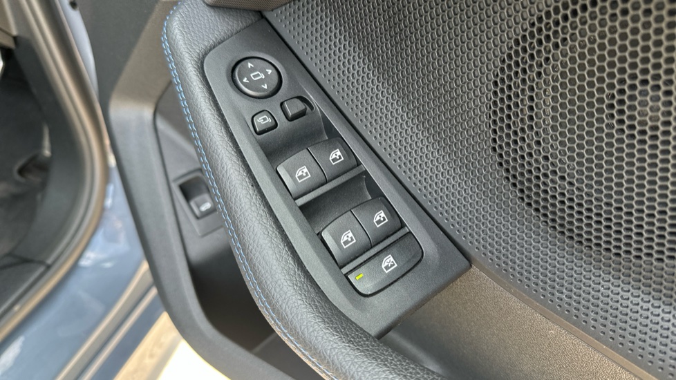 BMW 1 Series 118i M Sport 5dr Step Auto Petrol Hatchback - Image 30