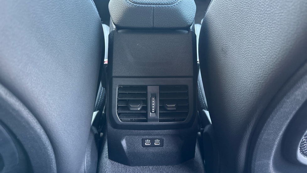 BMW 2 Series 220i M Sport 4dr Step Auto Petrol Saloon - Image 28