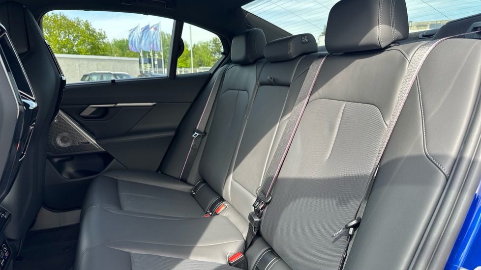 BMW M5 4dr DCT Saloon - Image 12