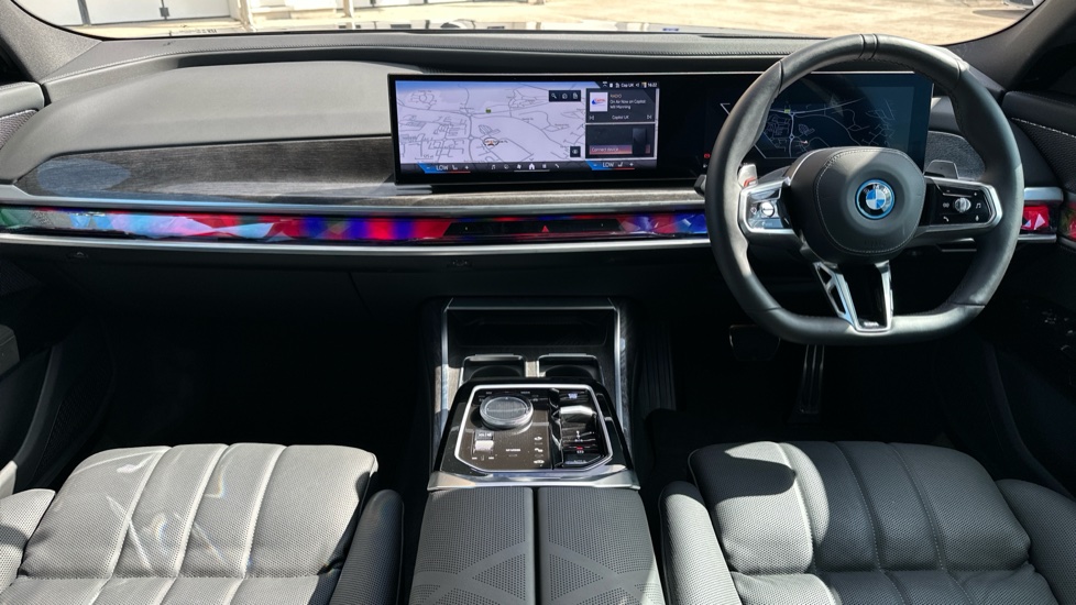 BMW 7 Series 750e xDrive M Sport 4dr Auto [Executive Pack] Saloon - Image 4