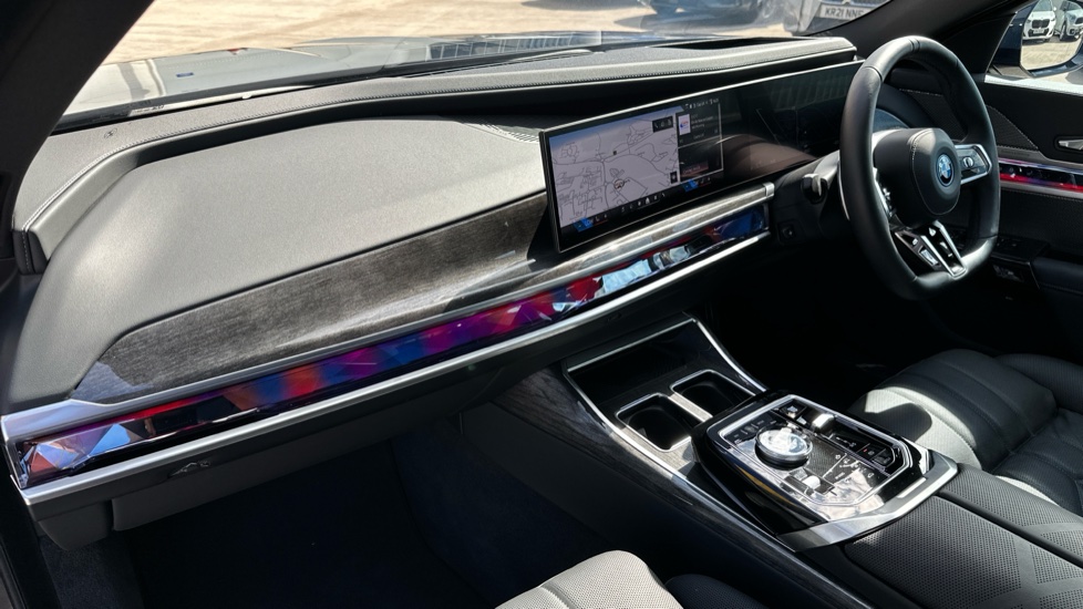 BMW 7 Series 750e xDrive M Sport 4dr Auto [Executive Pack] Saloon - Image 7