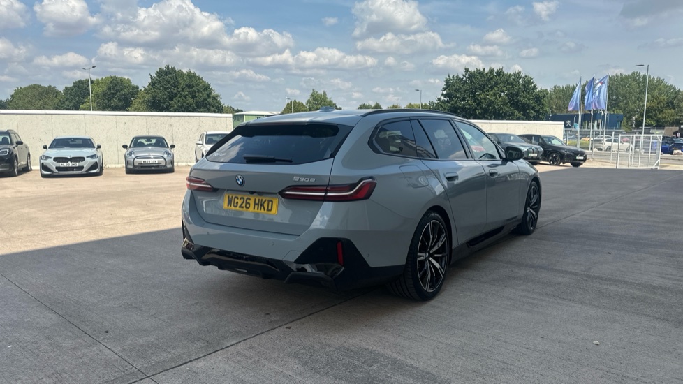 BMW 5 Series 530e M Sport 5dr Auto Estate - Image 24