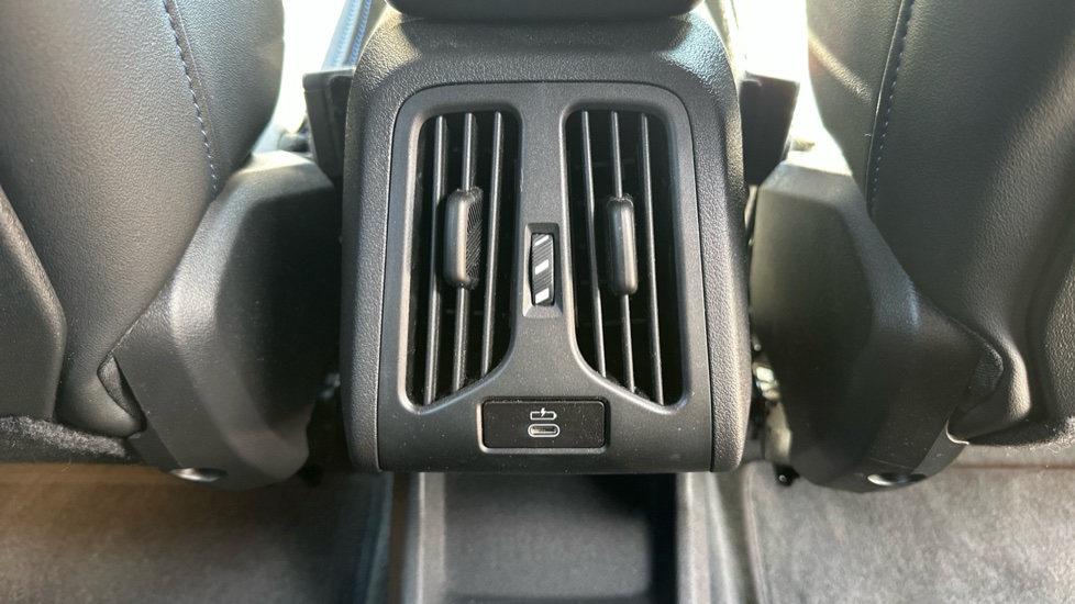 BMW iX1 230kW xDr30 MSport 65kWh 5dr Auto [Tech+/Pro/22kW] Electric Estate - Image 30
