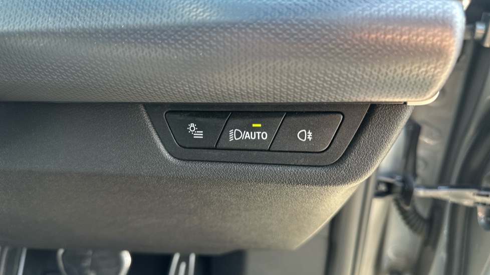 BMW iX1 230kW xDr30 MSport 65kWh 5dr Auto [Tech+/Pro/22kW] Electric Estate - Image 32