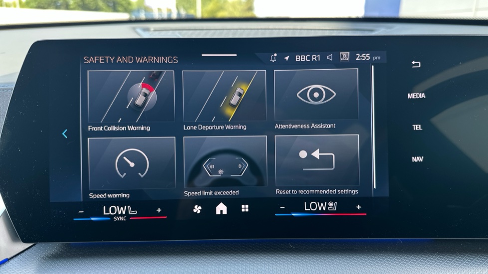 BMW iX1 230kW xDr30 MSport 65kWh 5dr Auto [Tech+/Pro/22kW] Electric Estate - Image 39
