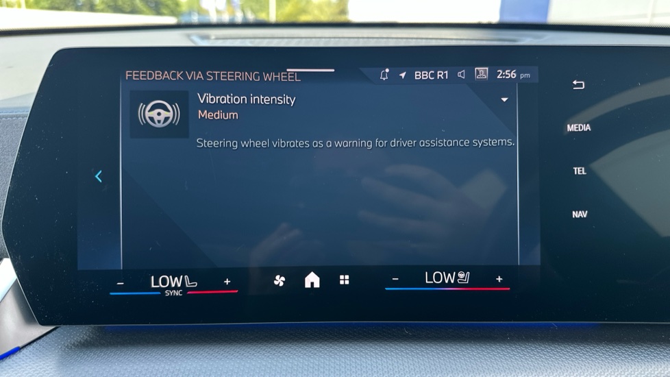 BMW iX1 230kW xDr30 MSport 65kWh 5dr Auto [Tech+/Pro/22kW] Electric Estate - Image 42