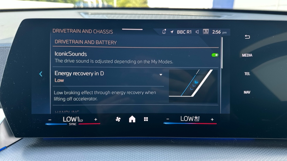 BMW iX1 230kW xDr30 MSport 65kWh 5dr Auto [Tech+/Pro/22kW] Electric Estate - Image 43