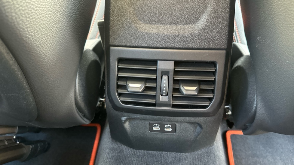 BMW 1 Series 118i [136] Sport 5dr Step Auto [Live Cockpit Pro] Petrol Hatchback - Image 29
