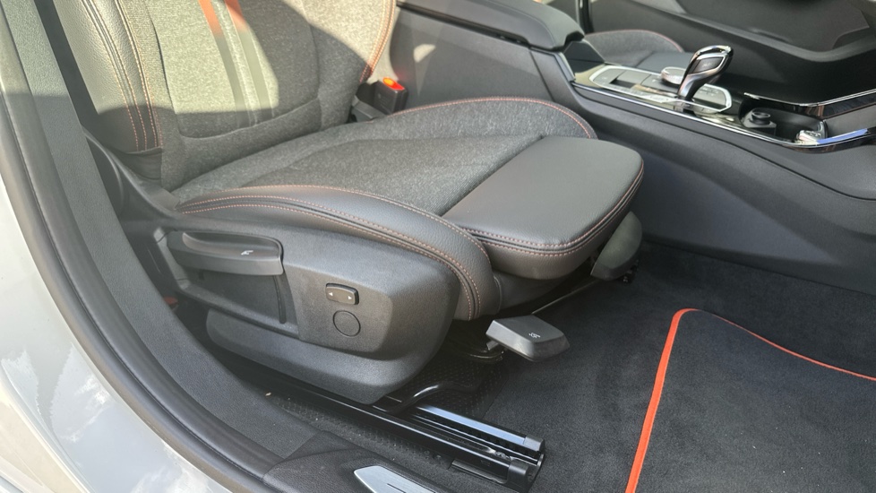 BMW 1 Series 118i [136] Sport 5dr Step Auto [Live Cockpit Pro] Petrol Hatchback - Image 32