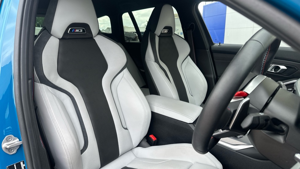 BMW M3 xDrive 530 Competition M 5dr Step Auto Petrol Estate - Image 11