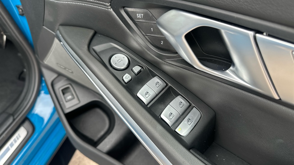 BMW M3 xDrive 530 Competition M 5dr Step Auto Petrol Estate - Image 31