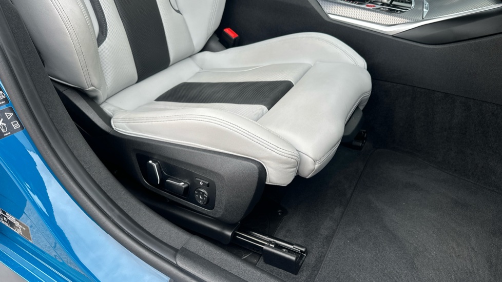BMW M3 xDrive 530 Competition M 5dr Step Auto Petrol Estate - Image 33
